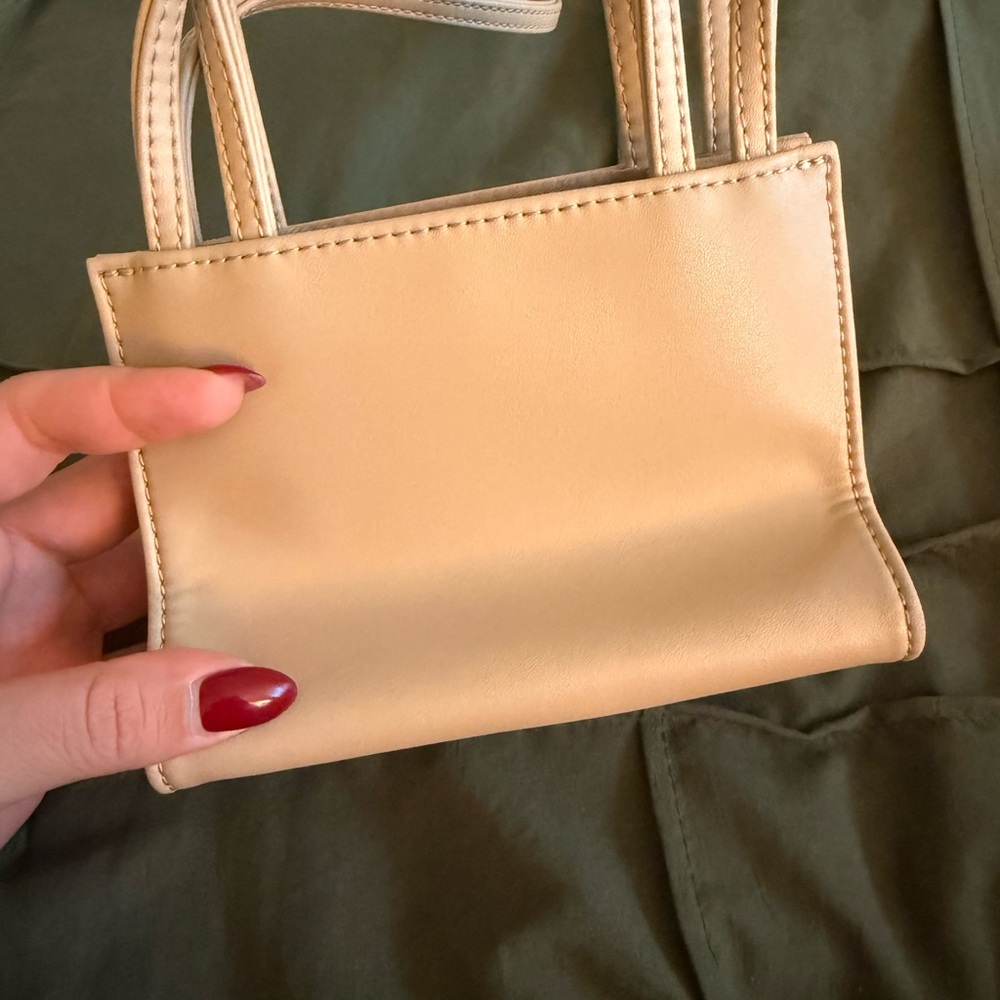 Telfar Small Shopping Bag in Cream - Picture 4 of 4